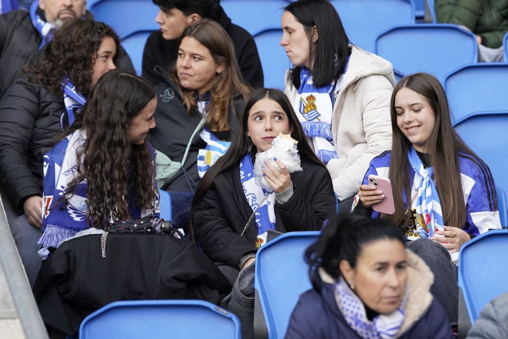 Búscate en las gradas de Anoeta