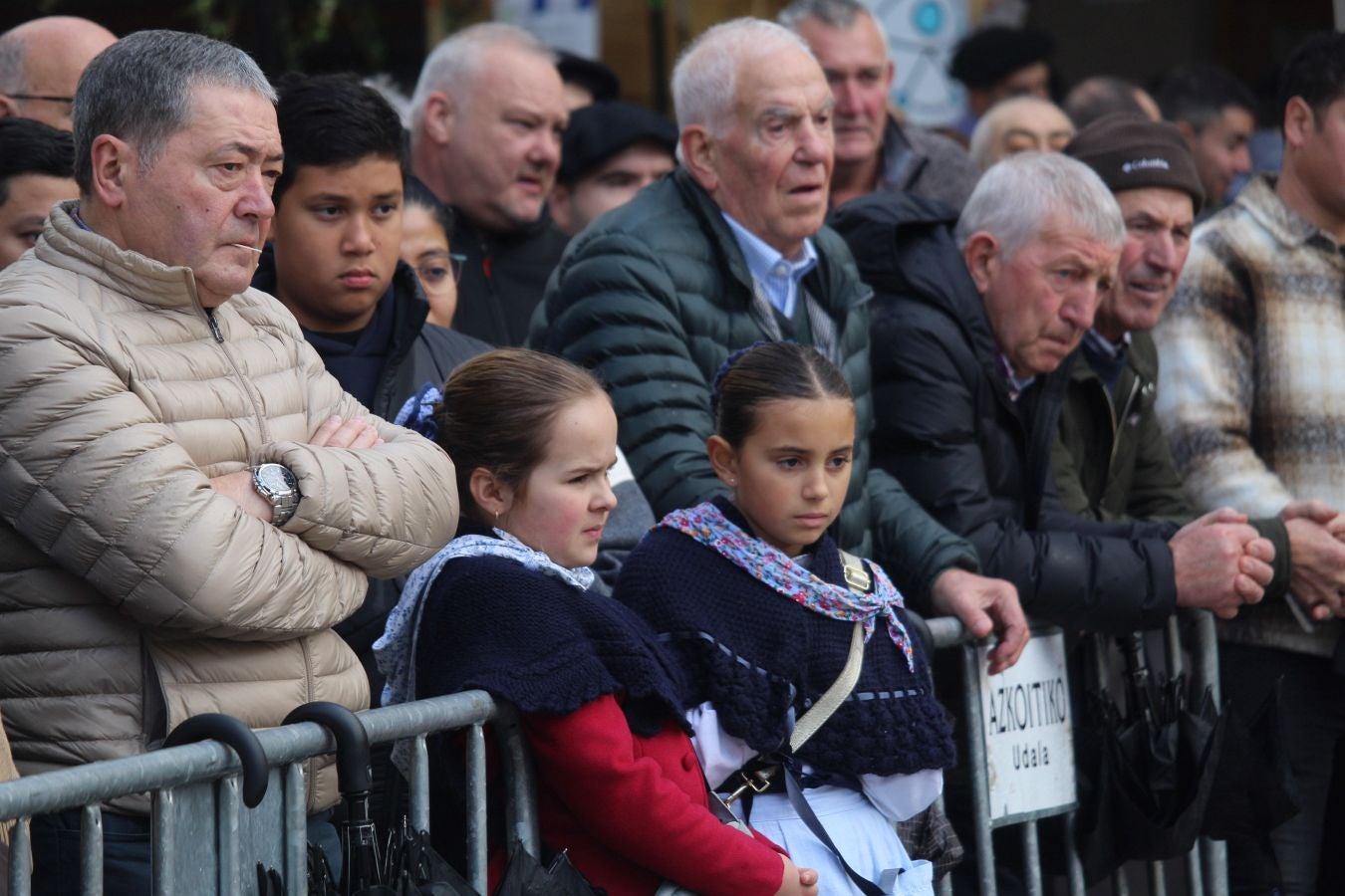 Bizi irudietan Azkoitiko San Andres jaia