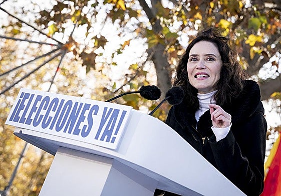 La presidenta de la Comunidad de Madrid, Isabel Díaz Ayuso, el domingo en el acto del PP.
