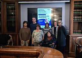 Mila Holgado, Josu Iguiñiz, Mari Llucia, Itxaso Pastrana, Nerea Ríos, Ruth Encinas y Amaia Docampo.