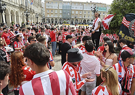 Aficionados del Sporting, esta temporada, en el viaje a La Coruña.