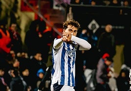 Goti celebró el gol con una dedicatoria especial.