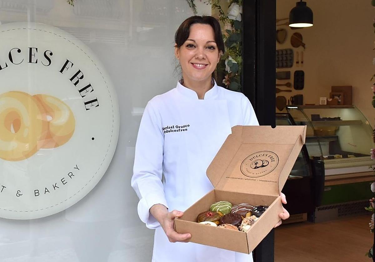 Marisel Orozco, la propietaria de una pastelería en San Sebastián con tartas sin gluten, sin azúcar y sin lactosa