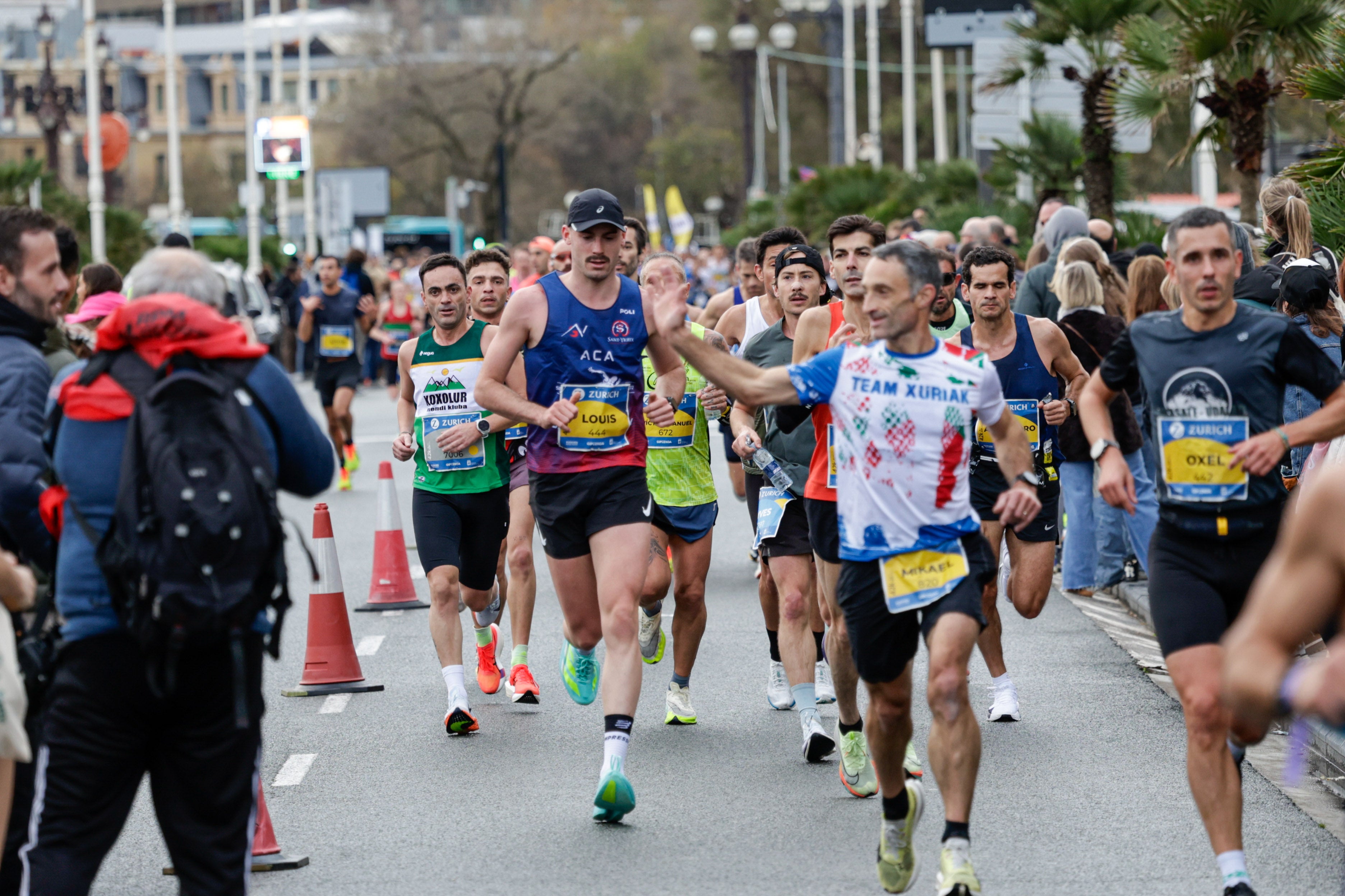 Populares en el último Zurich maratón de San Sebastián.