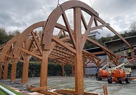 Sahatsaga kanpoko estalpea itxura hartzen hasi da