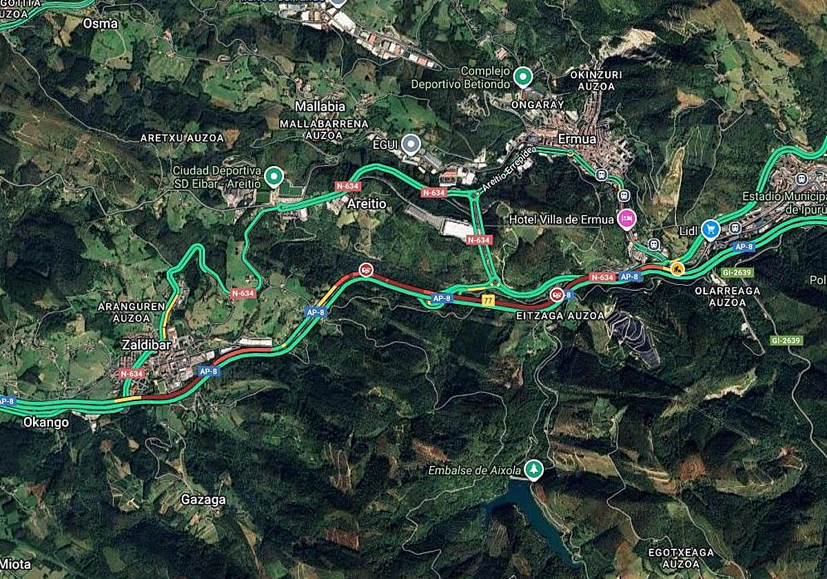 Restablecido el tráfico en la AP-8 en Zaldibar dirección Bilbao tras un accidente de tres vehículos