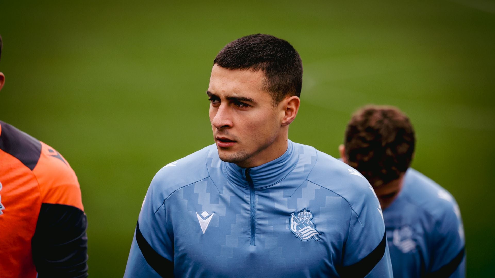 Lluvia y un gol de chilena pensando ya en Mendizorrotza