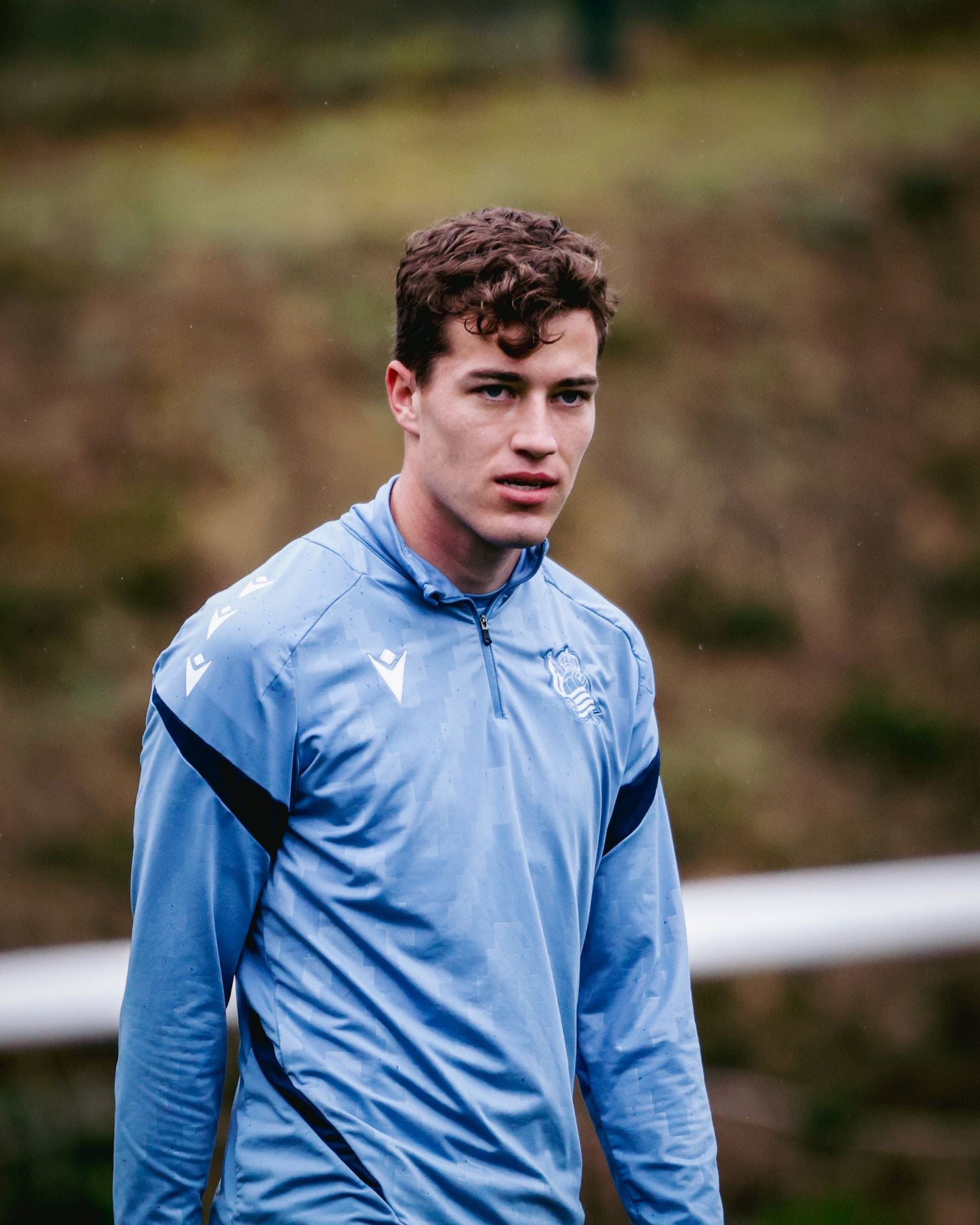 Lluvia y un gol de chilena pensando ya en Mendizorrotza