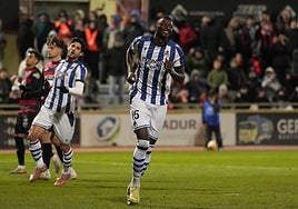 Sadiq celebra su gol de penalti al Reus Reddis