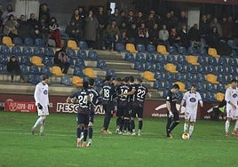 Los jugadores del Eibar celebran uno de los goles