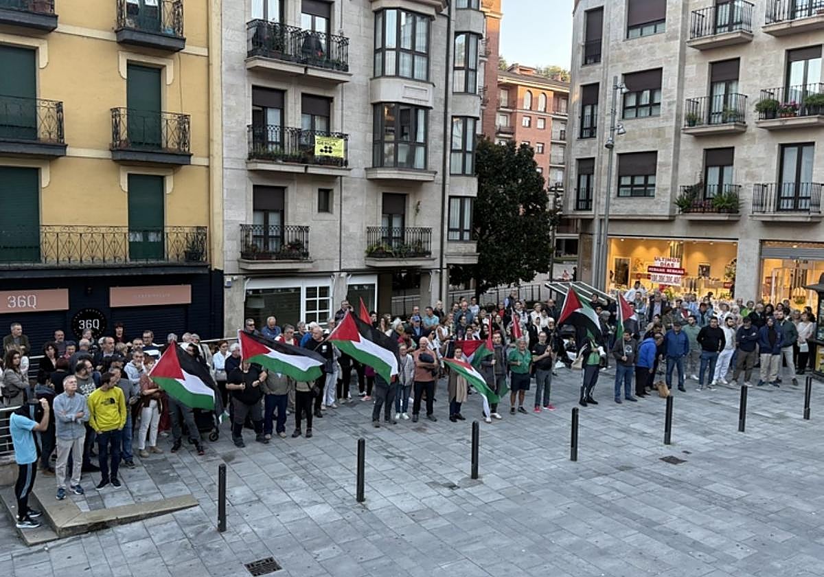 Imagen de las concentraciones que llevan a cabo en Zubimuzu.