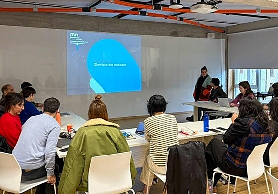 Un momento de la jornada que tuvo lugar en Huhezi.