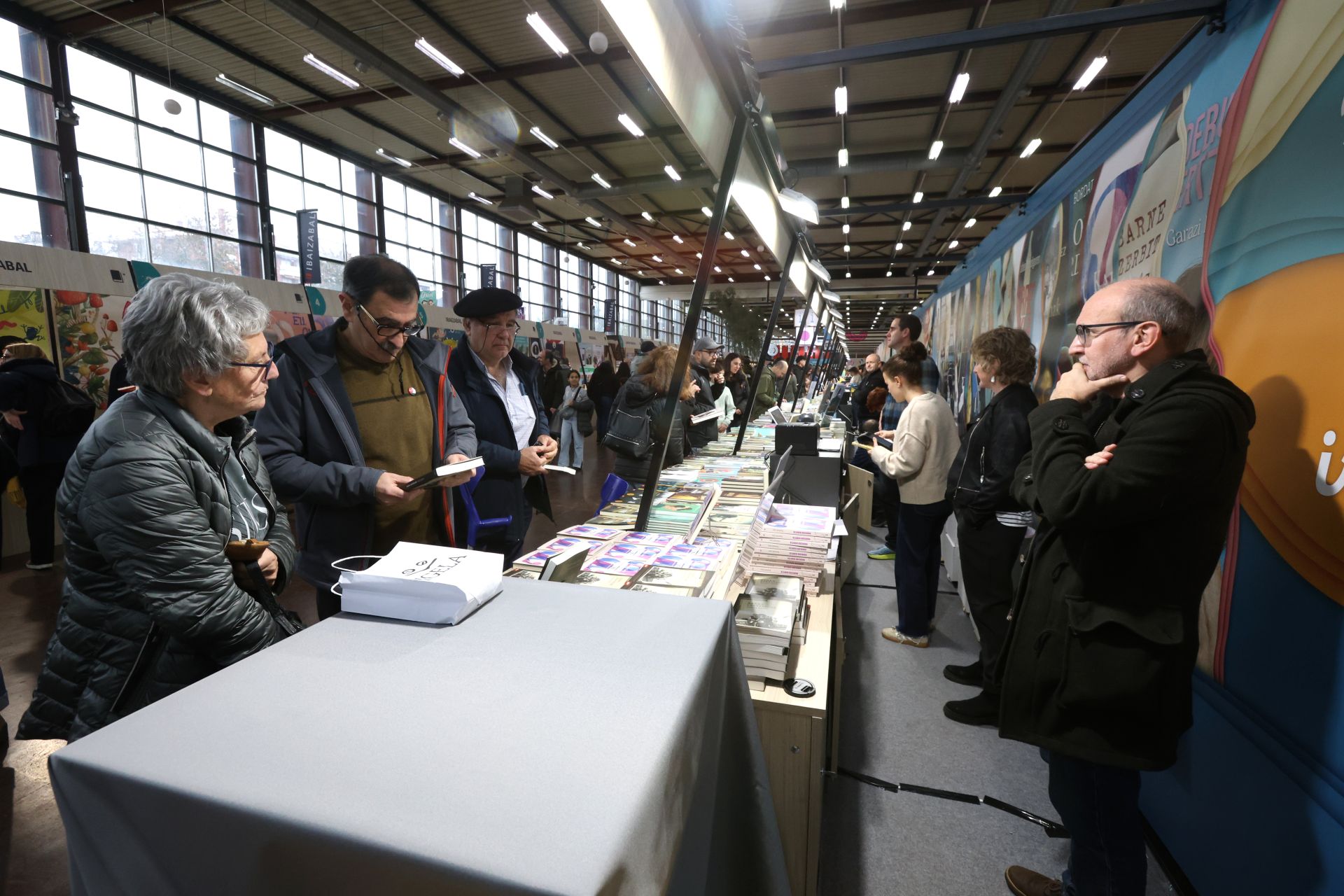 Bigarren eguna, argazkitan