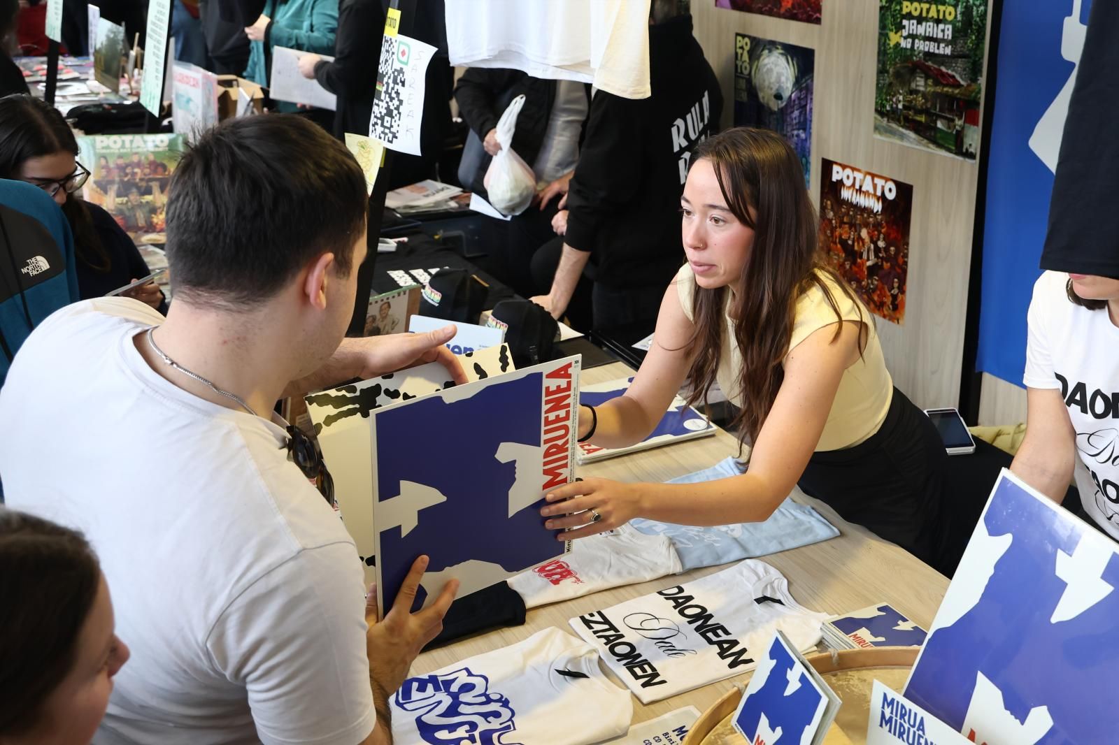 Multitudinario Durangoko Azoka