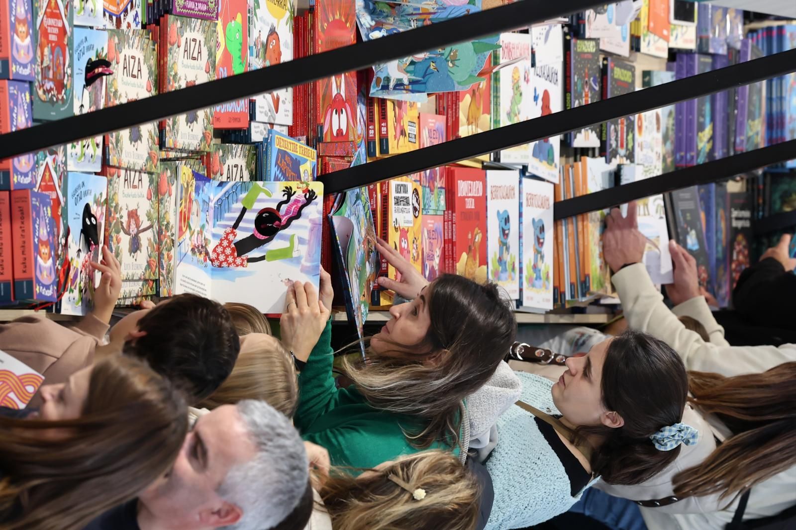 Multitudinario Durangoko Azoka