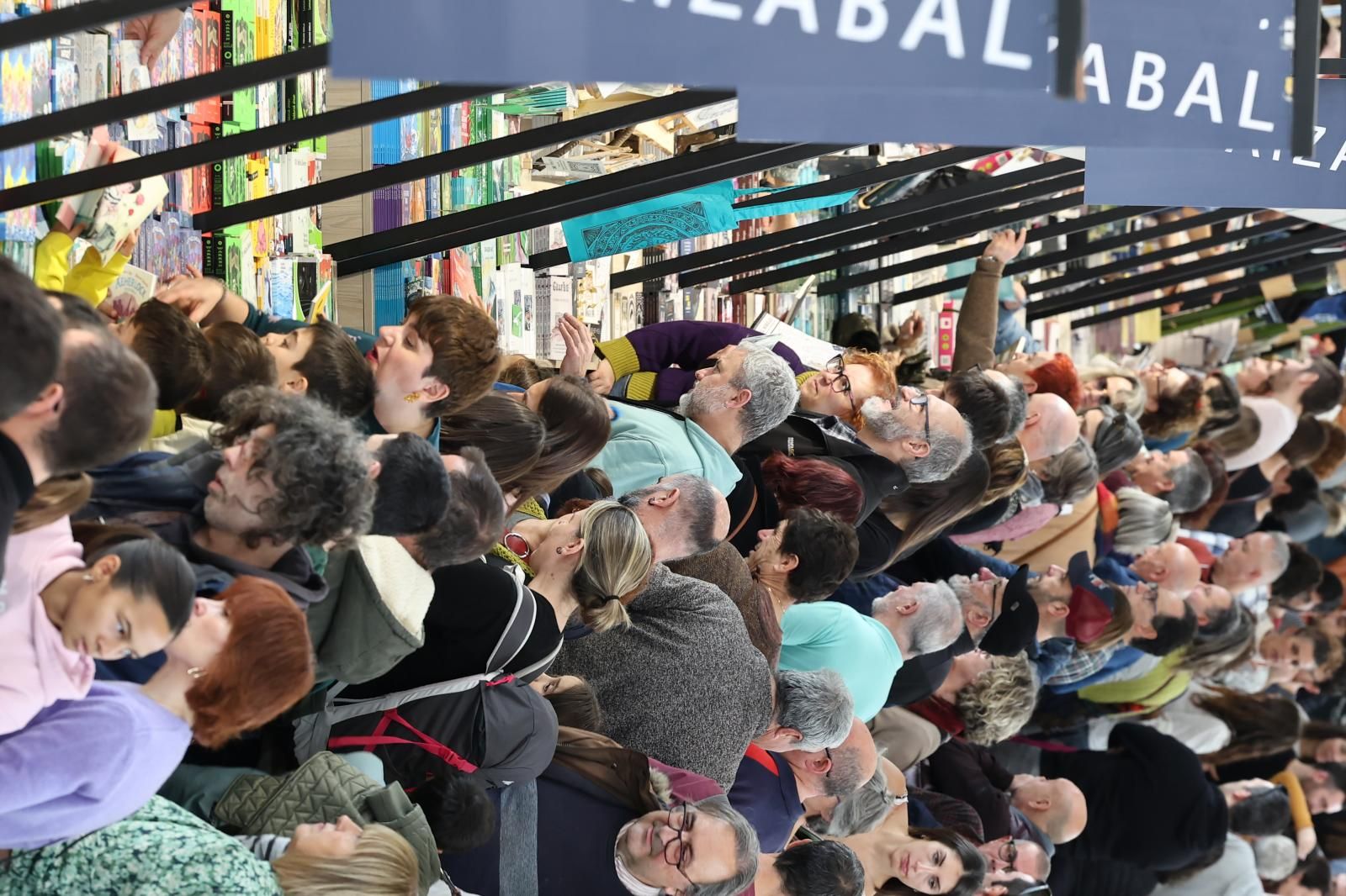 Multitudinario Durangoko Azoka