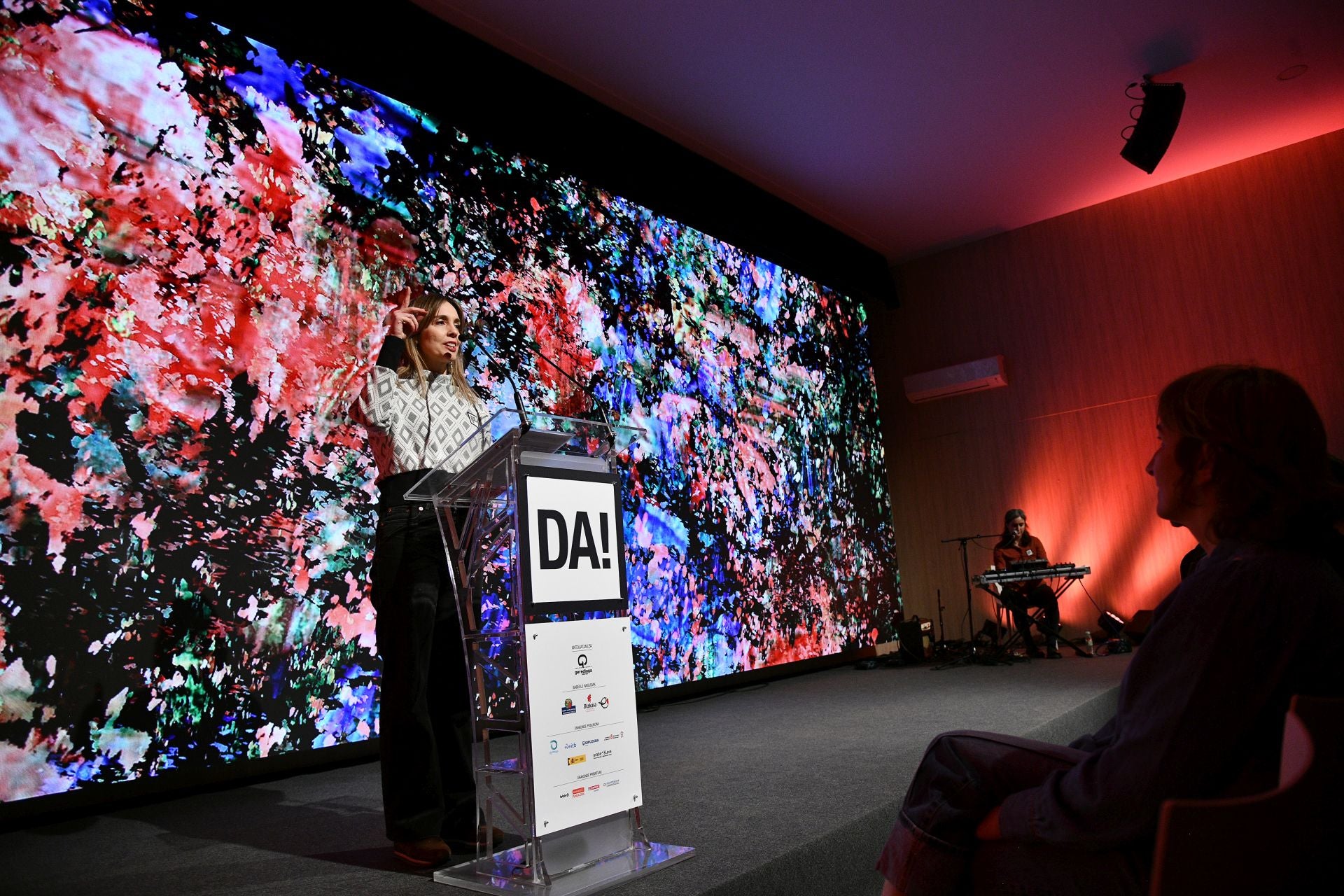 Liburu eta diska festa, baina omenaldietarako denbora baita ere