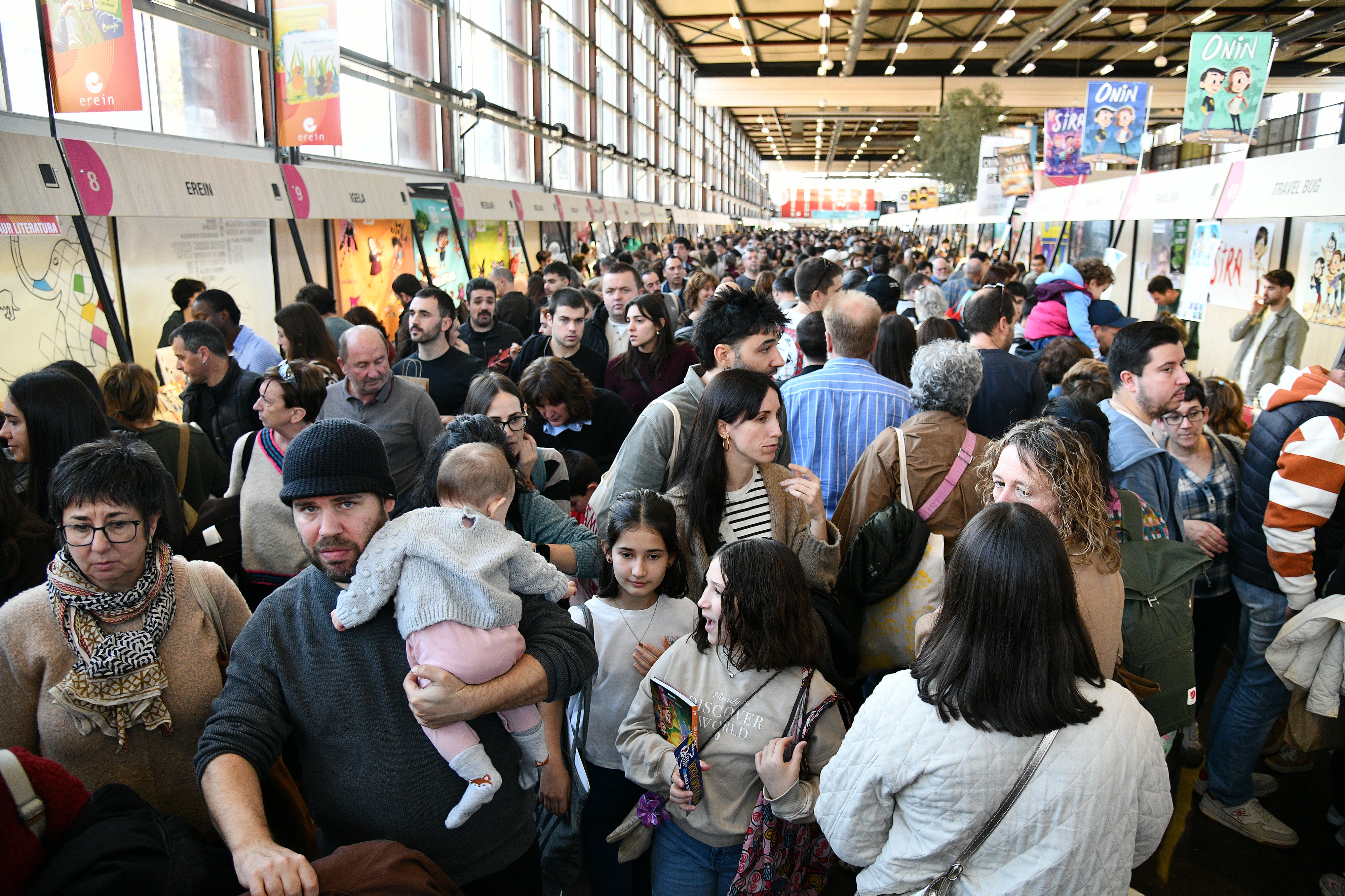 Liburu eta diska festa, baina omenaldietarako denbora baita ere