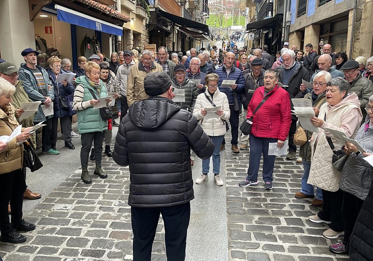 Larunbat goizean egin zen kantujirarekin itxi dira Euskararen Eguna ospatzeko antolatu diren ekitaldiak.