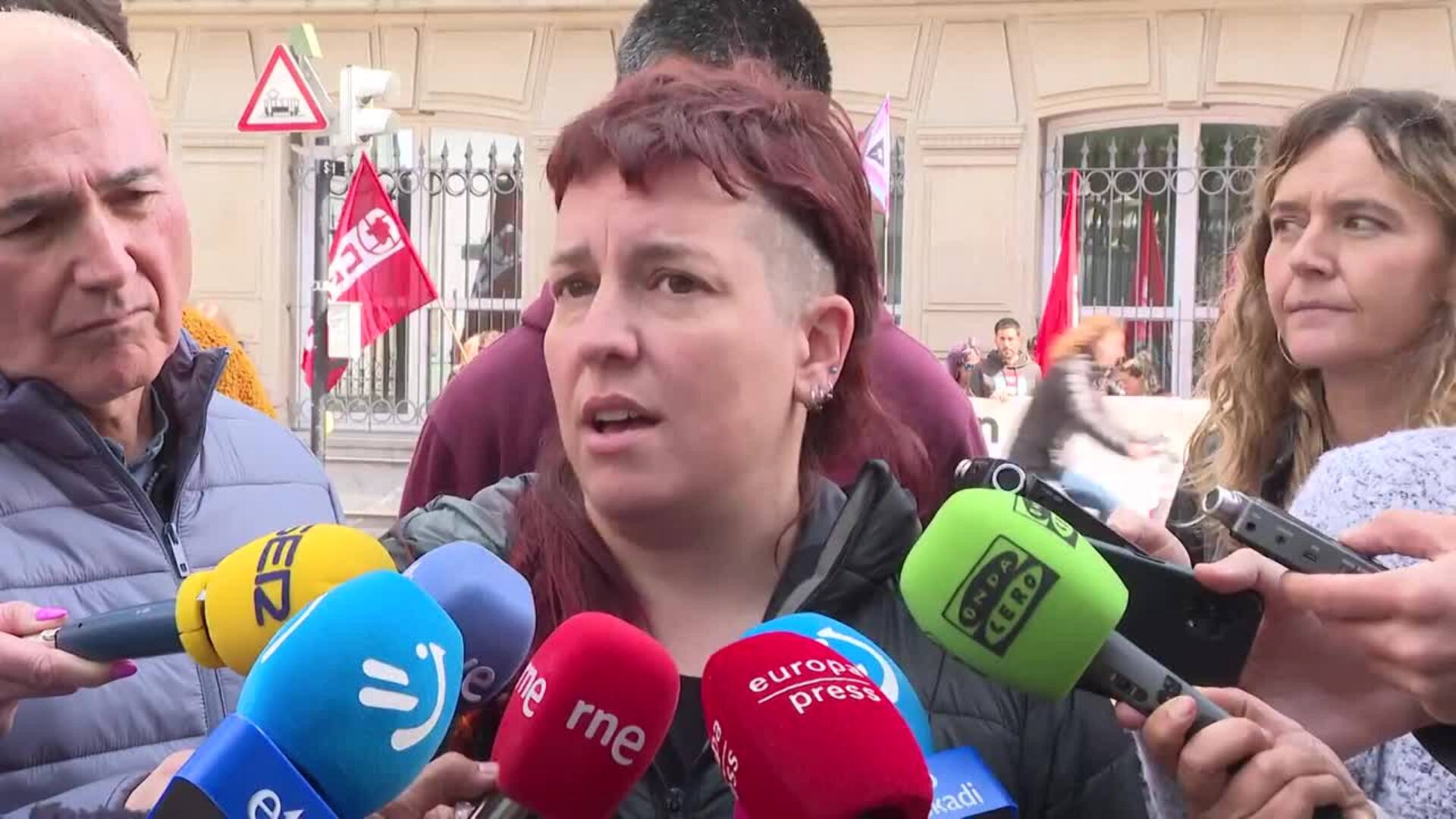 Sindicatos de educación denuncian que acuden a negociar sin conocer propuesta de Gobierno Vasco