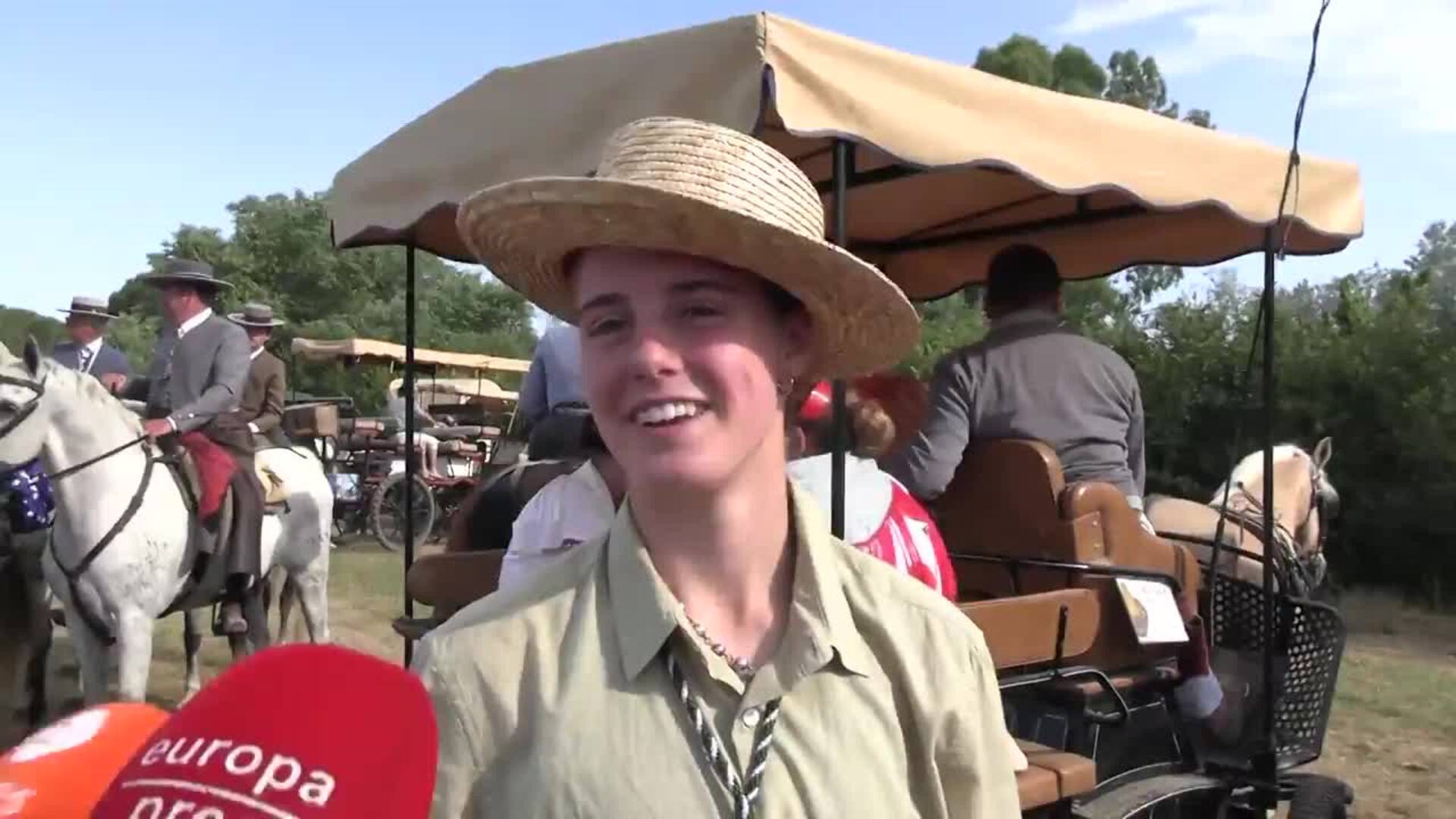 Laura Sánchez se emociona tras el 'bautizo' de su hija en el Río Quema