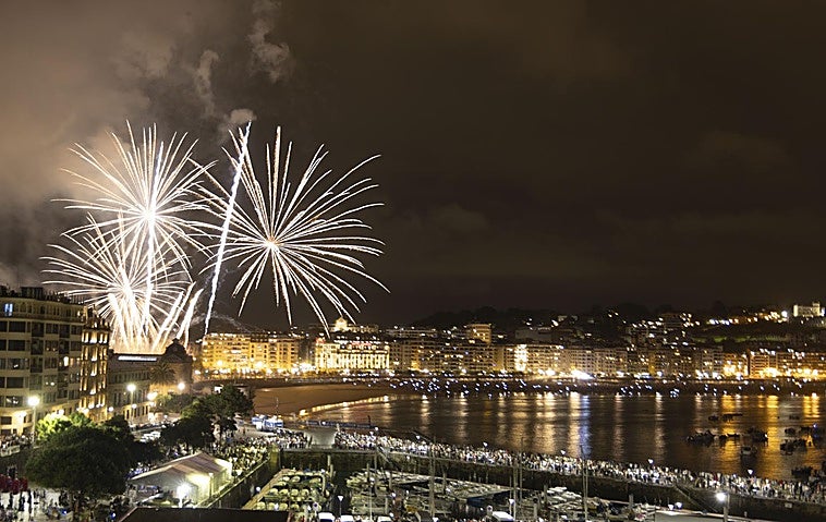 Espectáculo piromusical para cerrar los fuegos artifciales de la Semana Grandes
