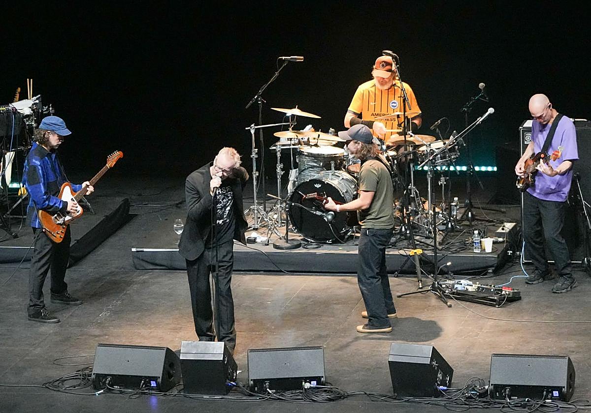The National culminó su celebración en el Kursaal en el único conicierto que ofrecerá este 2026.