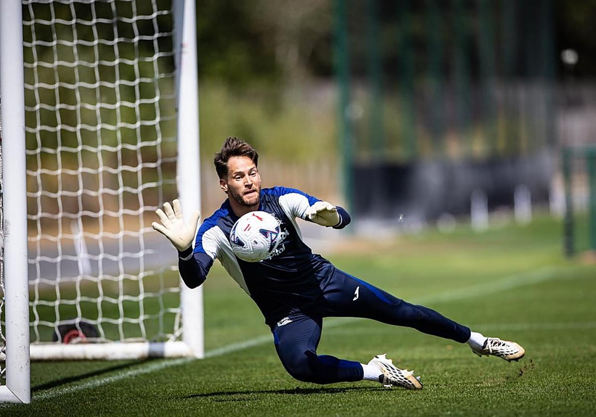 La Real cierra la gira en Birmingham ante el Aston Villa de Emery y Olabe