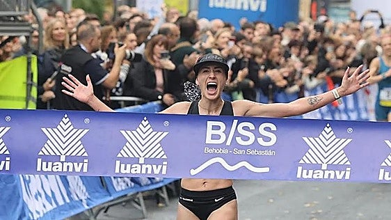 Laura Rodríguez, ganadora de la Behobia - San Sebastián 2023, denuncia una agresión sexual mientras entrenaba