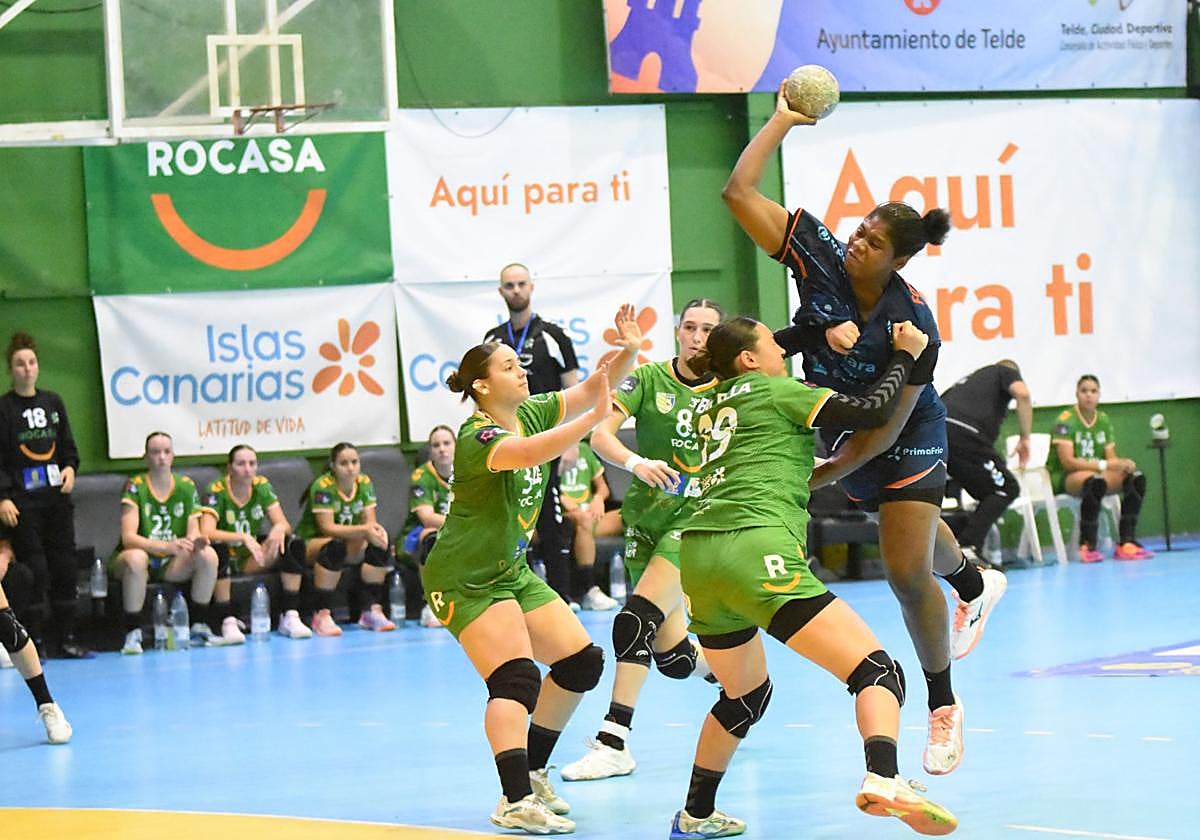 Super Amara Bera Bera defeats Rocasa Gran Canaria 26-24