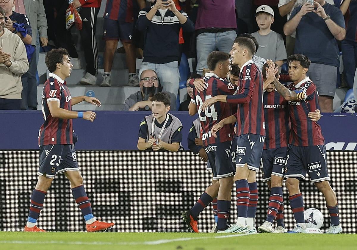 El Levante arrolla al Athletic antes de visitar Anoeta