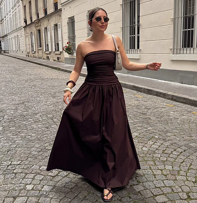Vestido midi vaporoso marrón chocolate.