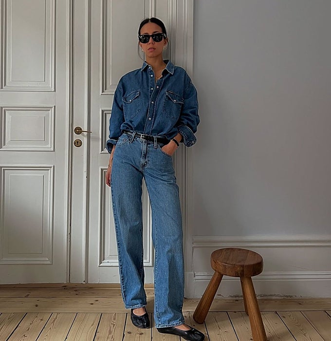 'Total look denim'.