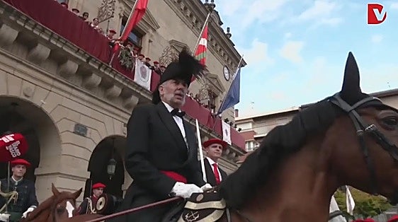 El general del Alarde tradicional pide zanjar la polémica: «Ha sido un año muy duro, olvidemos nuestras diferencias y disfrutemos del Alarde»