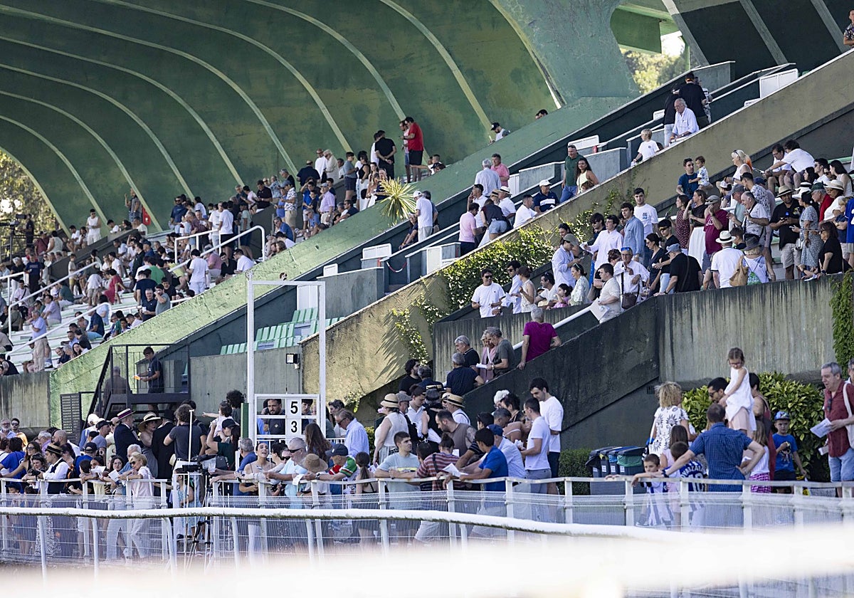 El Premio Criterium Nacional destaca este domingo en las carreras del Hipódromo
