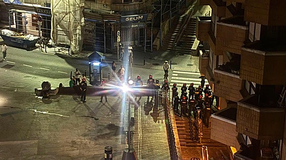 La sucesión de ataques a once policías en Eibar, Arrasate y Vitoria alarma al Gobierno Vasco