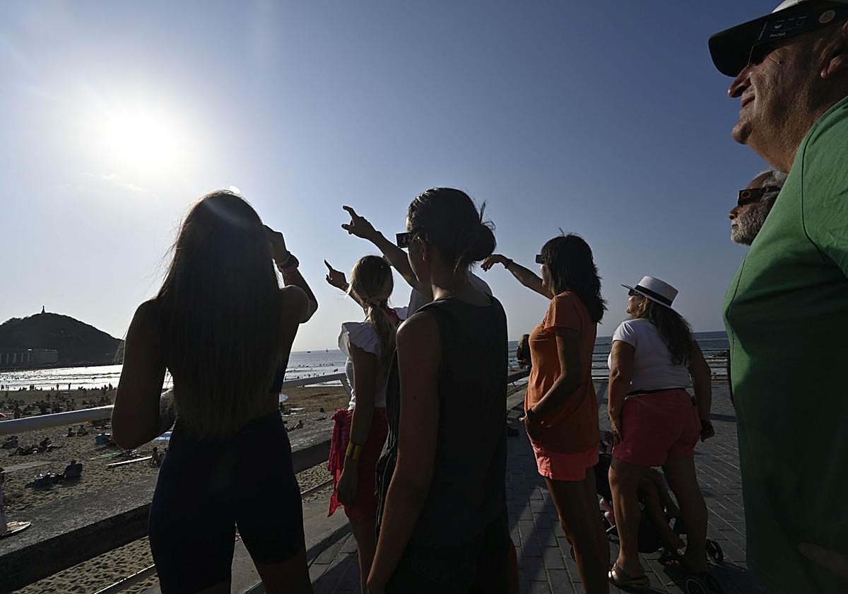Eclipse solar total desde Euskadi en directo: mapa, previsión del tiempo, tráfico y última hora