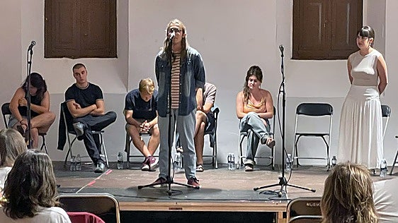 Amets Aizpuruak ostegunean lehiatuko du Bertsolari Gazteen L. Lizardi Saria