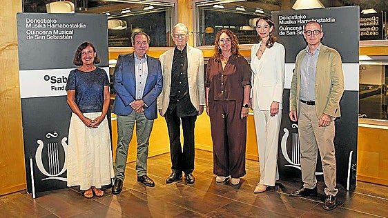 Cuando el público aplaude diez minutos