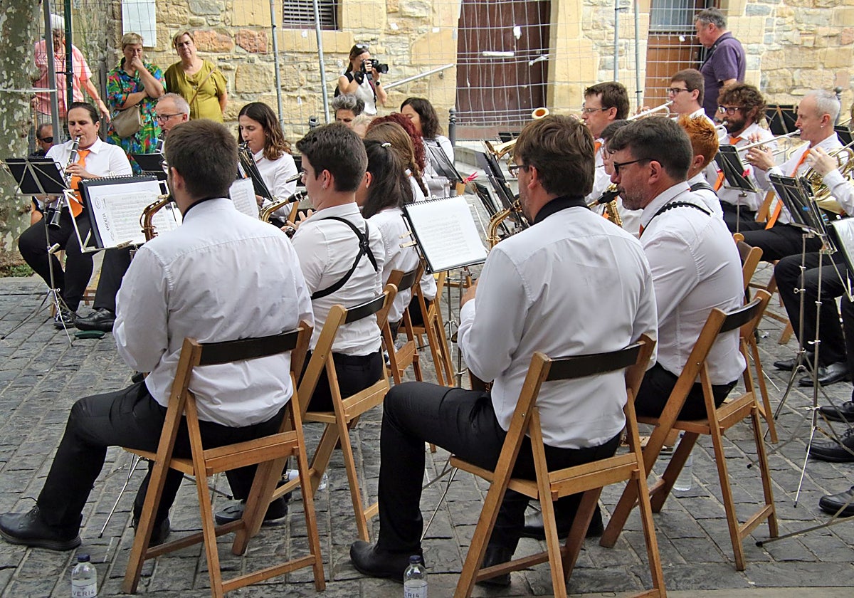 Musika, dantza, antzerkia eta irakurketa ikastaroak prest daude