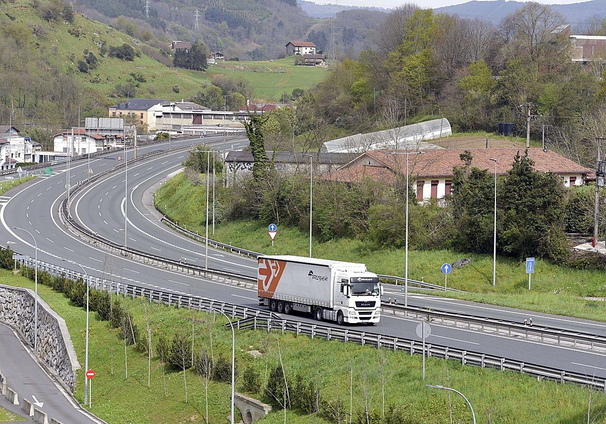 La Diputación completará el tramo de pantallas acústicas de Santa Lutzia
