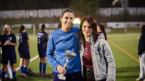 Triangular femenino del Torneo Larramendi entre Euskalduna, Landetxa y Touring