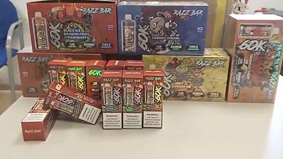 Interceptan un paquete de 27 kilos con 400 vapeadores ilegales con destino Errenteria