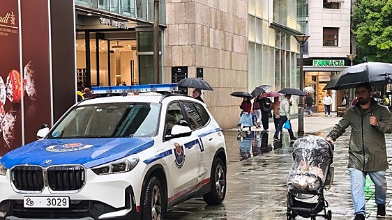 Atraco a punta de pistola en una clínica dental en el Centro de Donostia: la Ertzaintza busca al autor y rastrea otros casos similares