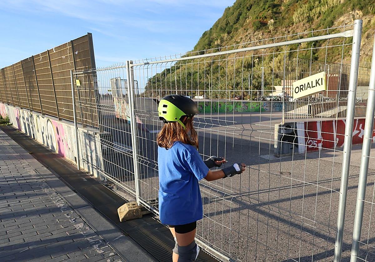 El nuevo skatepark de Sagüés inspirado en el movimiento de las olas se abrirá en diciembre