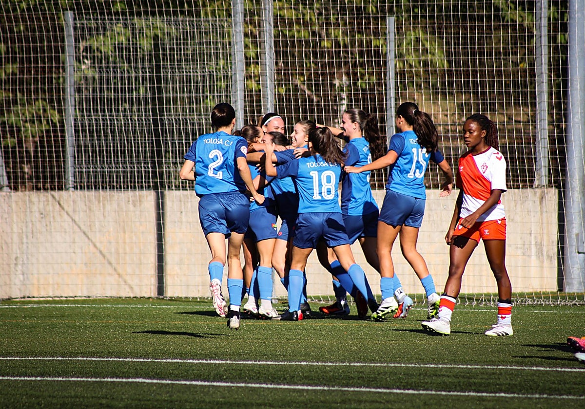El Tolosa CF suma su primer punto ante un correoso Eibar C (1-1)