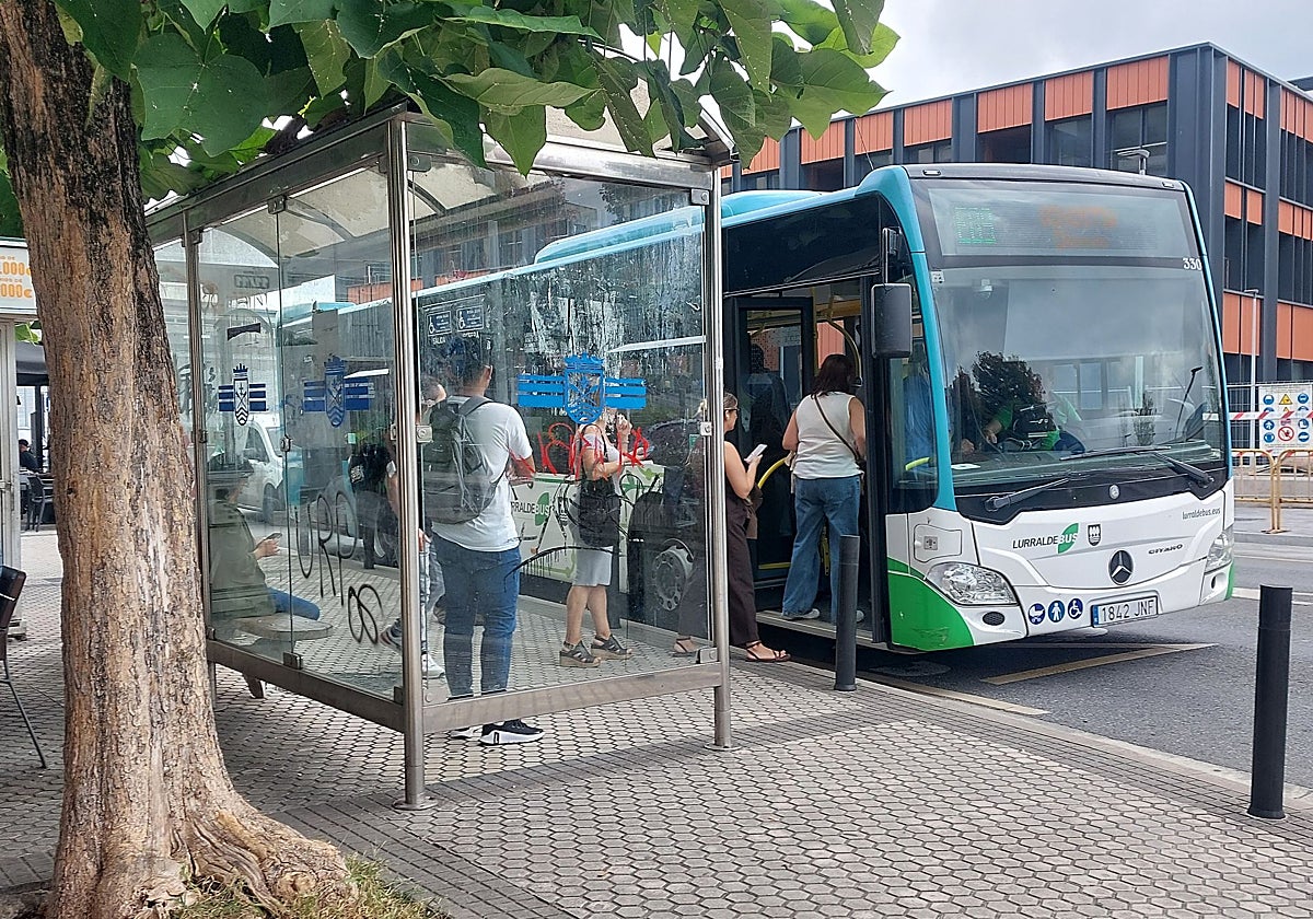 «Vamos como sardinas en lata y ahora nos quieren cambiar la frecuencia»