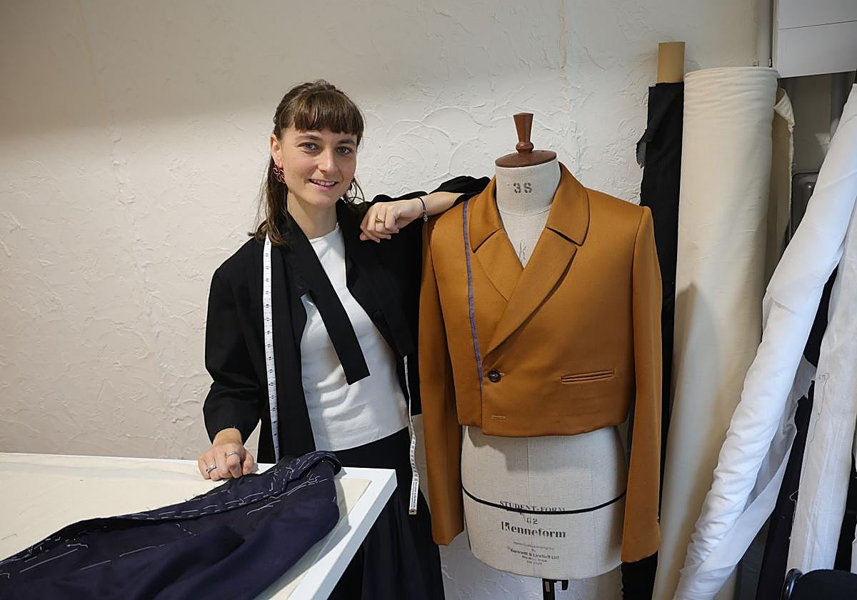 Eider García Garikano: «El canal entre las dos lanas colapsó. La organza no servía. El nylon, sí»