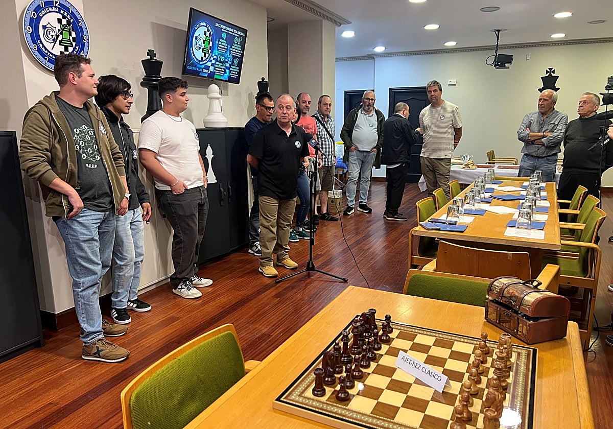 Comienza la partida en la escuela de ajedrez de Goierri Xake bajo el lema 'ikasi, jokatu, gozatu'