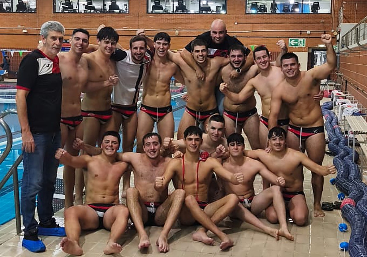 El Urbat suma seis puntos con dos remontadas de los senior